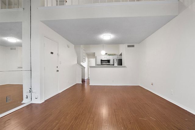 13215 Emily Road 2207, Dallas, TX 75240