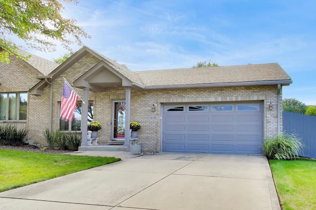 11S352 Deer Trail Court, Burr Ridge, IL 60527 — exterior