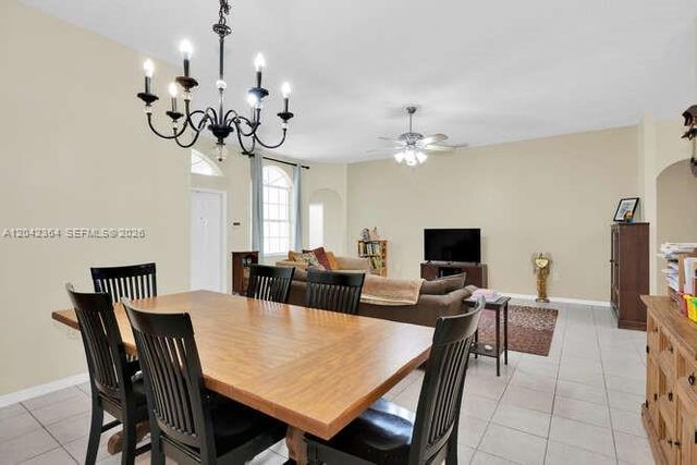 2405 SE 5th Court, Homestead, FL 33033