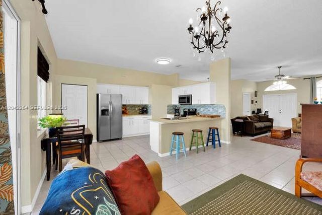 2405 SE 5th Court, Homestead, FL 33033