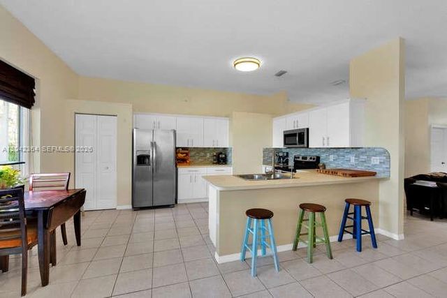 2405 SE 5th Court, Homestead, FL 33033
