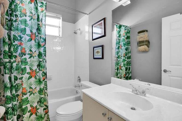 2405 SE 5th Court, Homestead, FL 33033