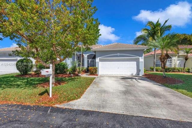 2405 SE 5th Court, Homestead, FL 33033