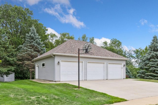 1241 Baird Lane NE, Rochester, MN 55906