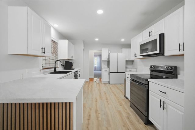 85 Granville Rd, Westfield, MA 01085