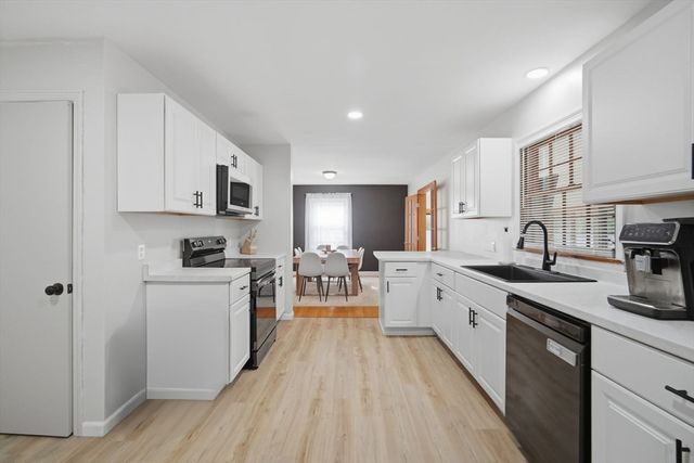 85 Granville Rd, Westfield, MA 01085