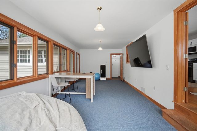 85 Granville Rd, Westfield, MA 01085