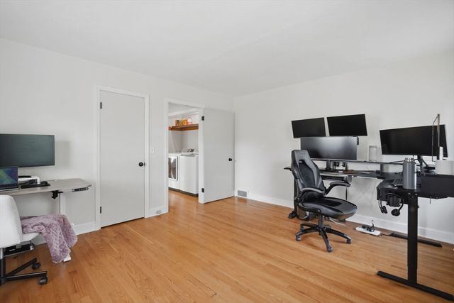 85 Granville Rd, Westfield, MA 01085