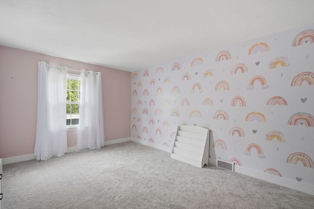85 Granville Rd, Westfield, MA 01085