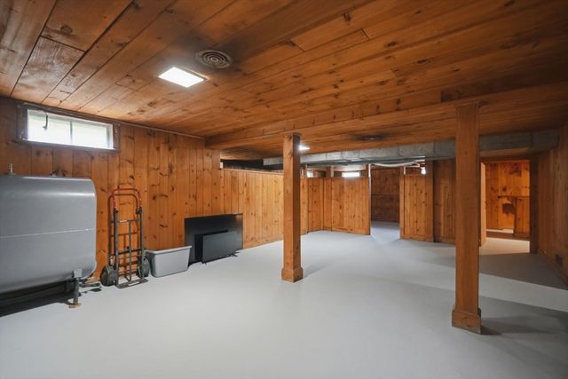 85 Granville Rd, Westfield, MA 01085
