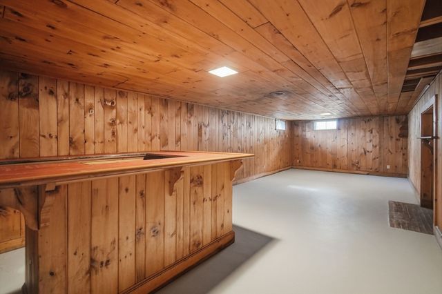 85 Granville Rd, Westfield, MA 01085