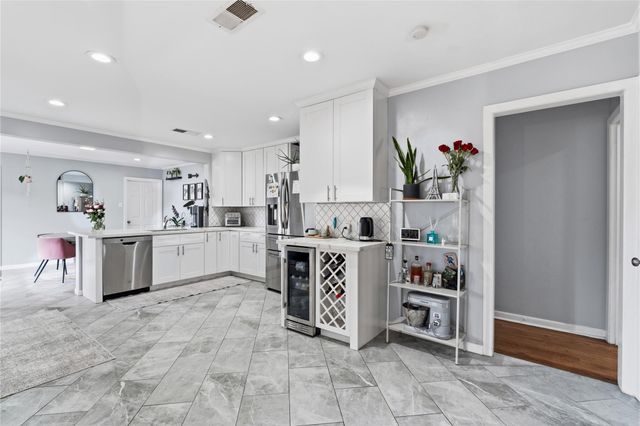 4002 Cheena Drive, Houston, TX 77025