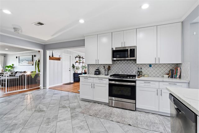 4002 Cheena Drive, Houston, TX 77025