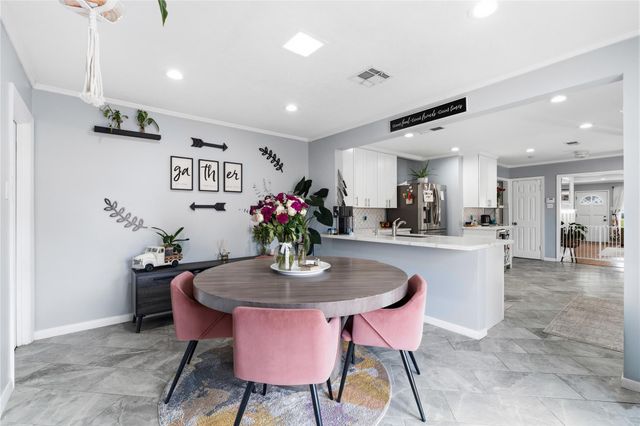 4002 Cheena Drive, Houston, TX 77025