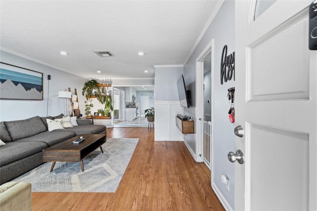 4002 Cheena Drive, Houston, TX 77025