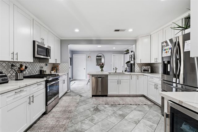 4002 Cheena Drive, Houston, TX 77025