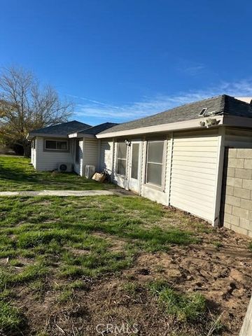 2321 W Avenue M4, Palmdale, CA 93551