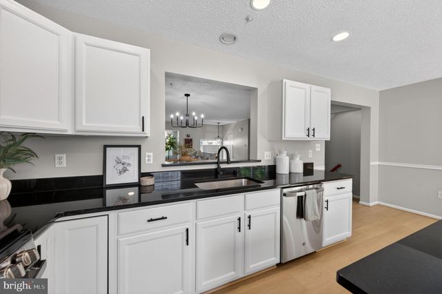 1603 WOODVIEW CT, Crofton, MD 21114