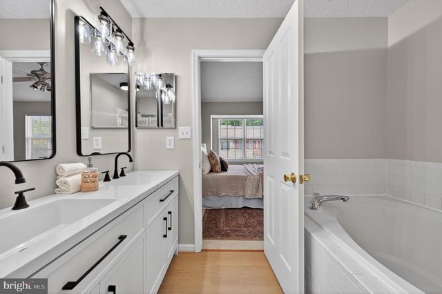 1603 WOODVIEW CT, Crofton, MD 21114