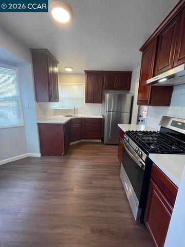 2100 94Th Avenue, Oakland, CA 94603