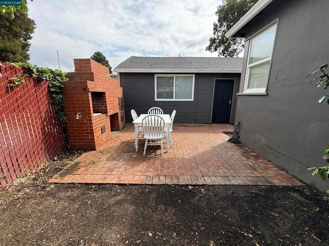 2100 94Th Avenue, Oakland, CA 94603