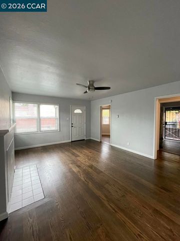 2100 94Th Avenue, Oakland, CA 94603