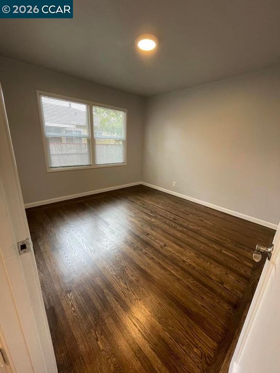 Image 20 of property listing at 2100 94Th Avenue, Oakland, CA 94603