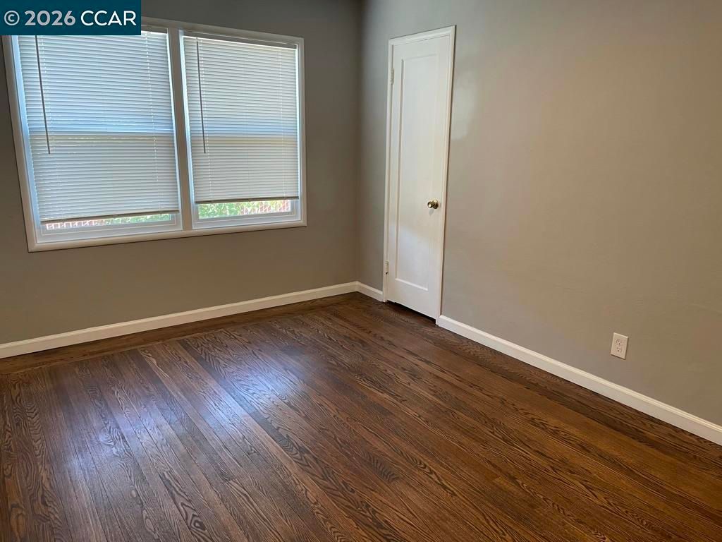 Image 32 of property listing at 2100 94Th Avenue, Oakland, CA 94603