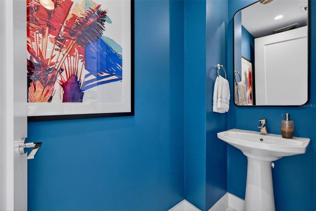 111 S PINEAPPLE AVENUE 904, Sarasota, FL 34236