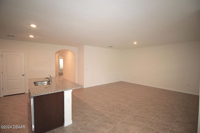 127 Birch Tree Place, Daytona Beach, FL 32117