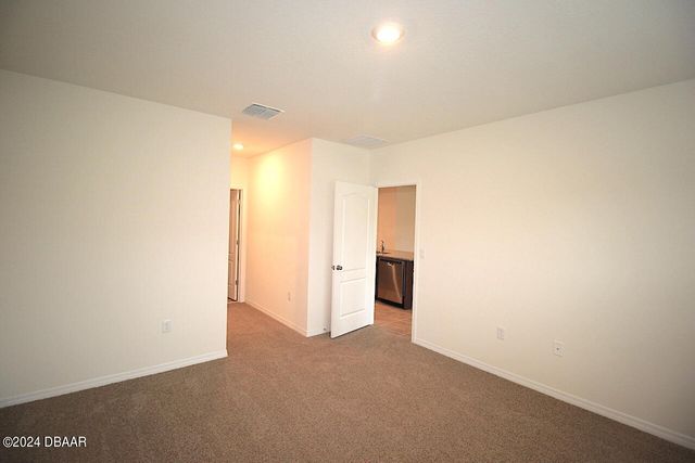 127 Birch Tree Place, Daytona Beach, FL 32117