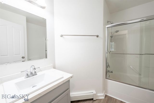 1010 Cruiser Lane M, Belgrade, MT 59714