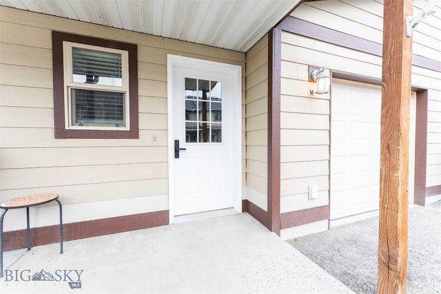 1010 Cruiser Lane M, Belgrade, MT 59714