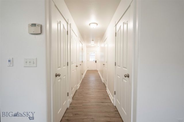 1010 Cruiser Lane M, Belgrade, MT 59714