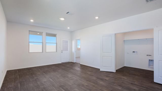 127 ORANGE FLAME BLVD, Uhland, TX 78640