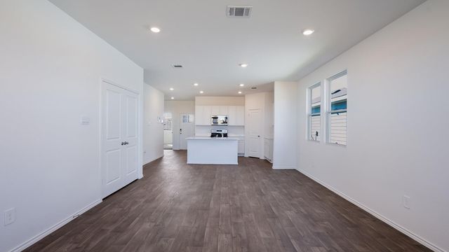 127 ORANGE FLAME BLVD, Uhland, TX 78640