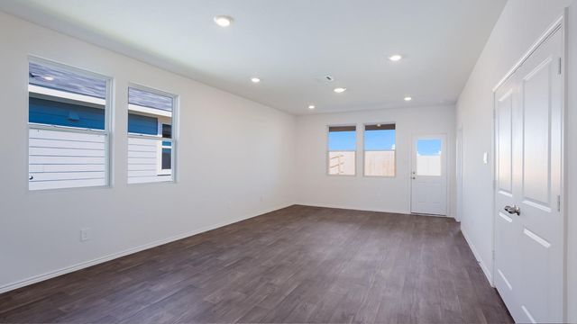 127 ORANGE FLAME BLVD, Uhland, TX 78640