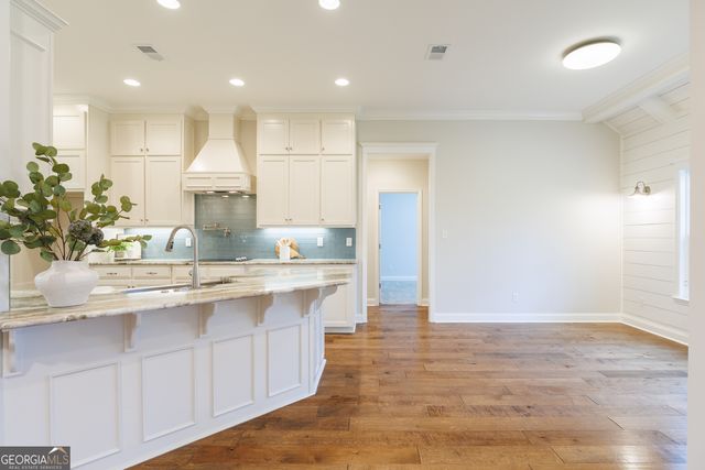 7325 Wind Chase Drive, Hahira, GA 31632