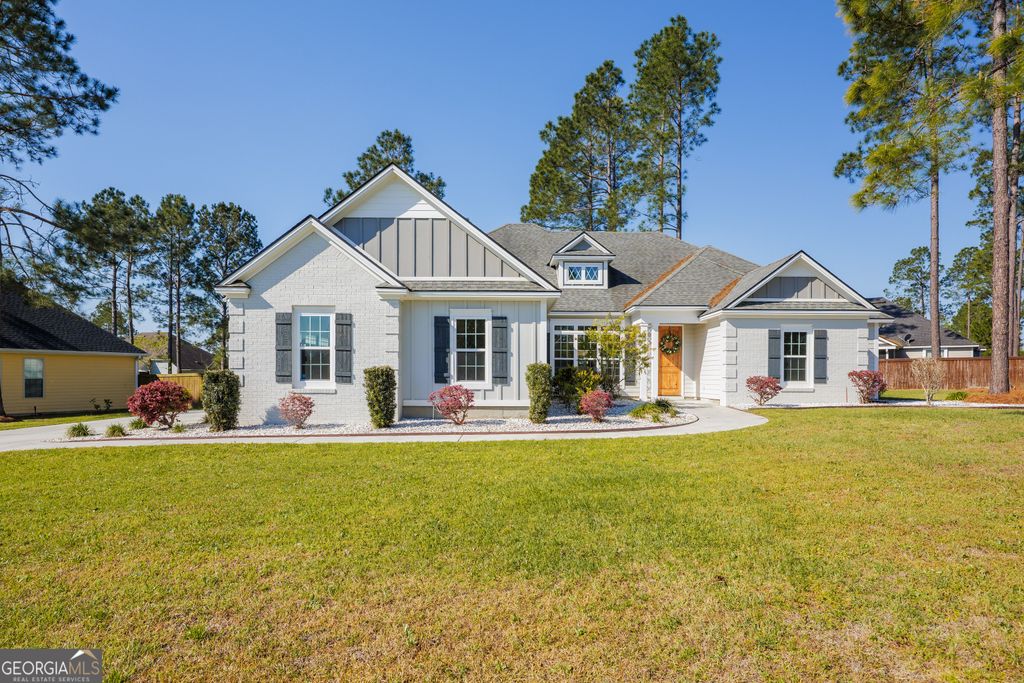 7325 Wind Chase Drive, Hahira, GA 31632