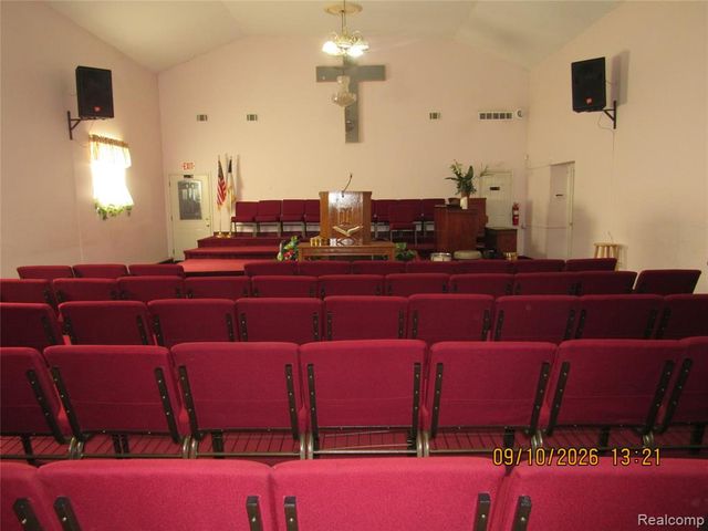 8909 Holcomb Street, Detroit, MI 48213