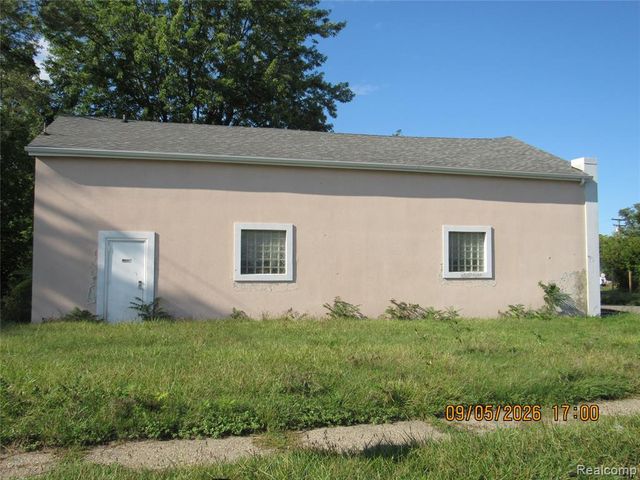 8909 Holcomb Street, Detroit, MI 48213
