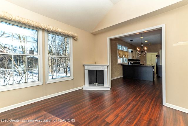 3522 St Andrews Circle, Lansing, MI 48911