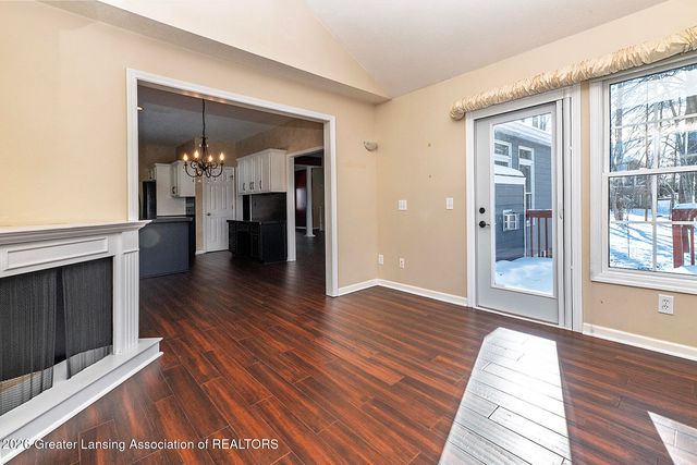 3522 St Andrews Circle, Lansing, MI 48911