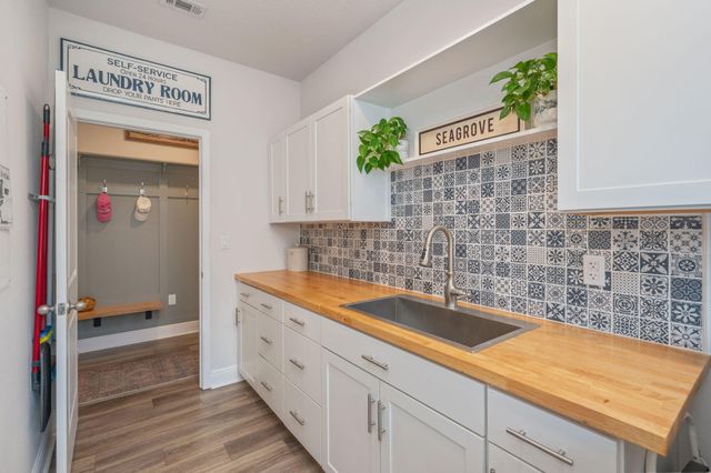 200 Sweet Tea Lane, Freeport, FL 32439