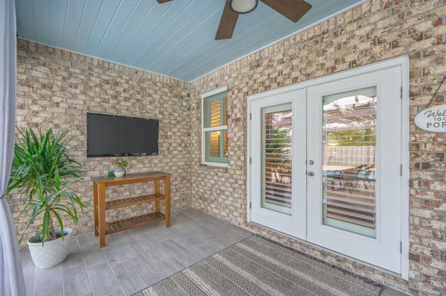 200 Sweet Tea Lane, Freeport, FL 32439