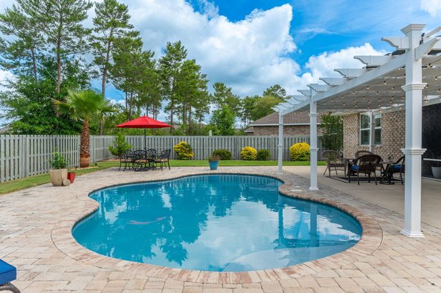 200 Sweet Tea Lane, Freeport, FL 32439