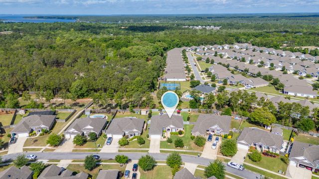 200 Sweet Tea Lane, Freeport, FL 32439