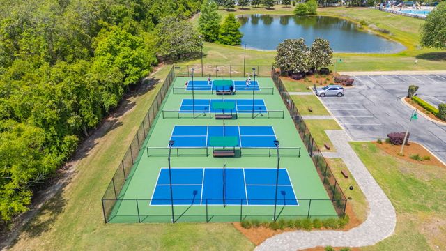 200 Sweet Tea Lane, Freeport, FL 32439