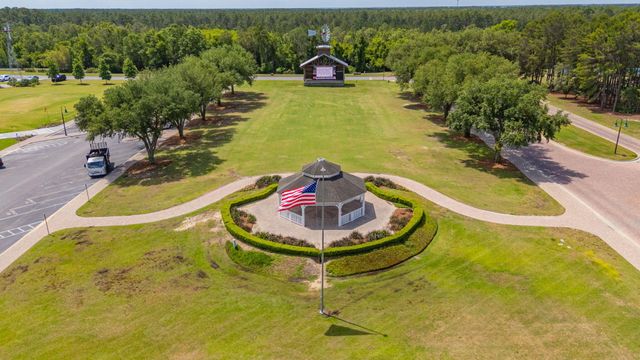 200 Sweet Tea Lane, Freeport, FL 32439