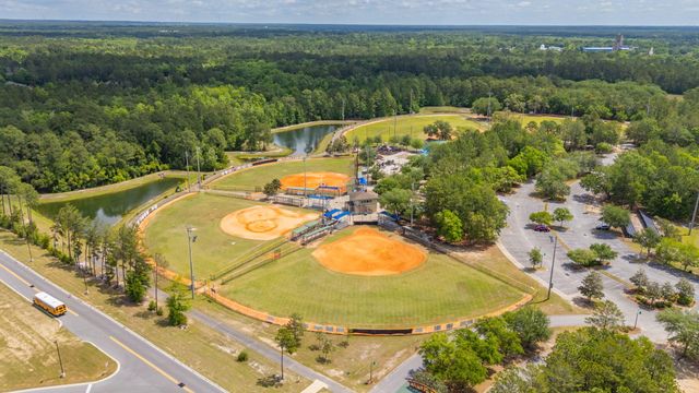 200 Sweet Tea Lane, Freeport, FL 32439